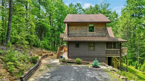 1625 Staghorn Rd, Purlear, NC 28665 photo 5