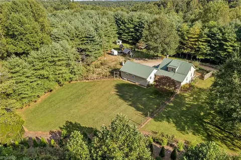 1510 Friendly Grove Church Rd, Millers Creek, NC 28651