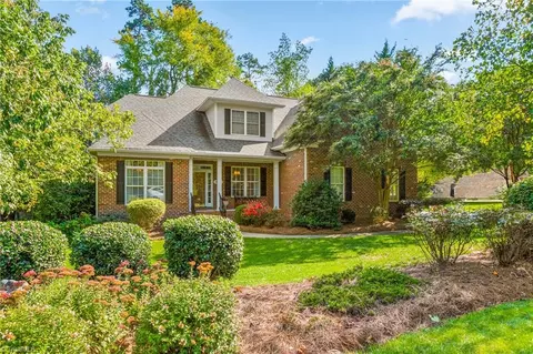 6402 Clubside Dr, Whitsett, NC 27377