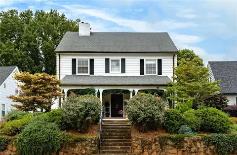 418 Hawthorne Rd N, Winston Salem, NC 27104