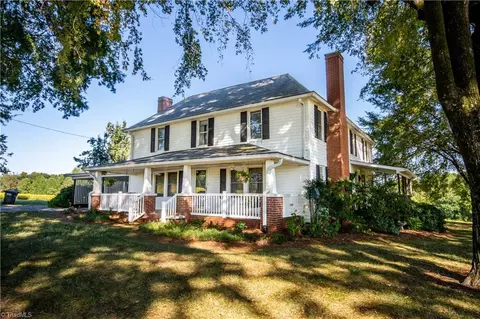 666 Powell Bridge Rd, Harmony, NC 28634