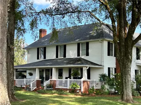 666 Powell Bridge Rd, Harmony, NC 28634 photo 3