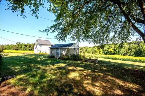 666 Powell Bridge Rd, Harmony, NC 28634 photo 36