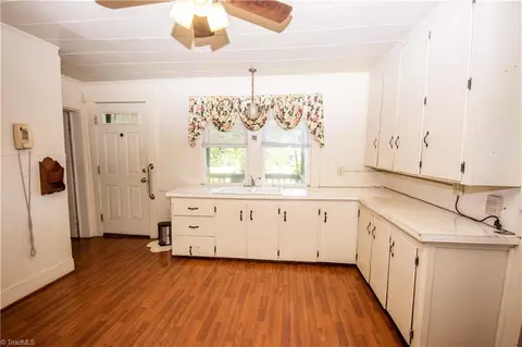 666 Powell Bridge Rd, Harmony, NC 28634 photo 22