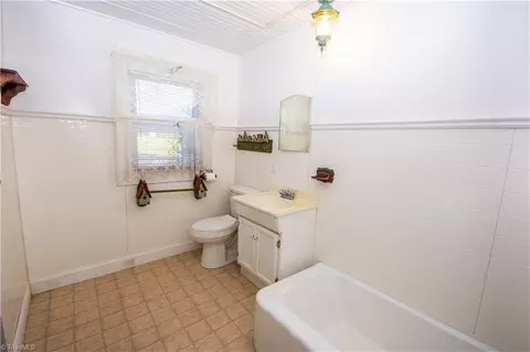 666 Powell Bridge Rd, Harmony, NC 28634 photo 16