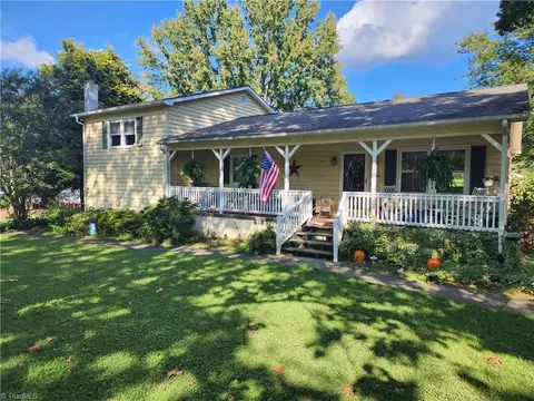 223 Ararat Longhill Rd, Pilot Mountain, NC 27041