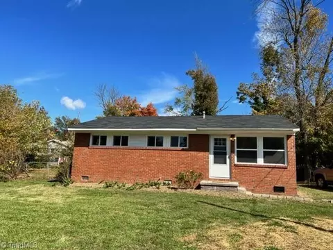 4101 Hampshire Dr, Greensboro, NC 27405