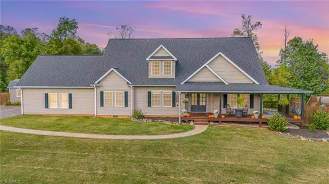1010 Par Farm Rd, Germanton, NC 27019