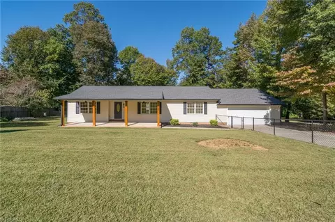 137 Northbrook Dr, Mocksville, NC 27028