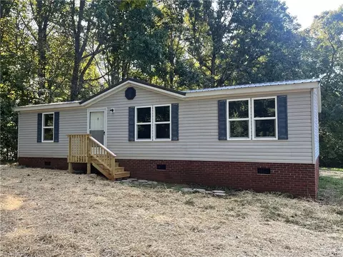 243 Ridgewood Dr, Linwood, NC 27299