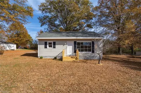 121 Dibrell Rd, Pelham, NC 27311