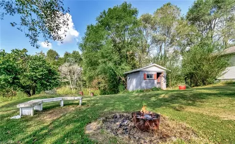 268 Dockery Rd, Purlear, NC 28665 photo 33