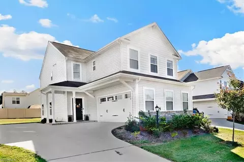 4917 Bridgton Place Dr, Winston Salem, NC 27127