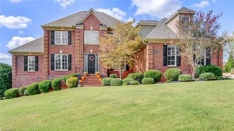 4211 Lupton Ct, High Point, NC 27262