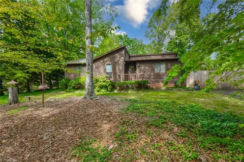 3926 Daye Dr, Greensboro, NC 27407