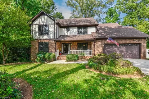 6112 Westwind Dr, Greensboro, NC 27410