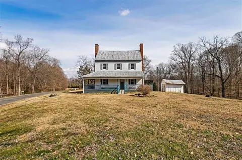 3125 Arnold Rd, Hamptonville, NC 27020