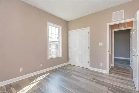 818 Mobile St, High Point, NC 27260 photo 17