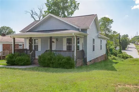 818 Mobile St, High Point, NC 27260 photo 2