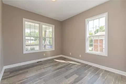 818 Mobile St, High Point, NC 27260 photo 16