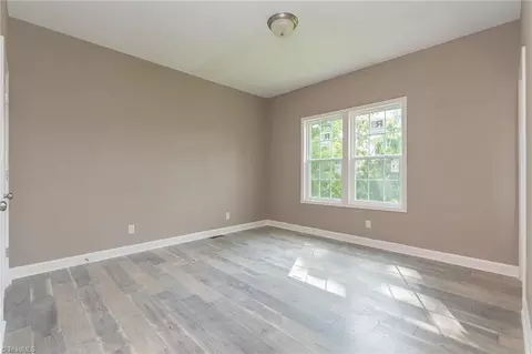 818 Mobile St, High Point, NC 27260 photo 11