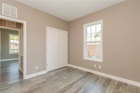 818 Mobile St, High Point, NC 27260 photo 15