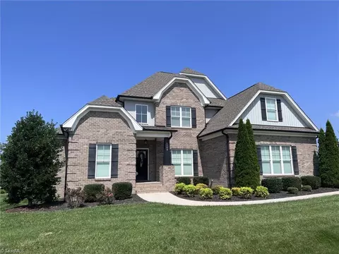 8209 Barbelo Dr, Stokesdale, NC 27357