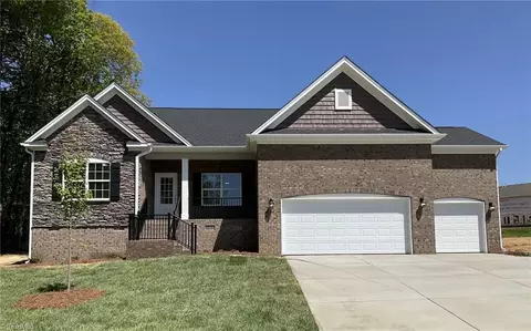 1087 Hollow Creek Ln #13, Kernersville, NC 27284