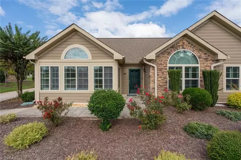 48 Pitlockry Pl, Greensboro, NC 27407