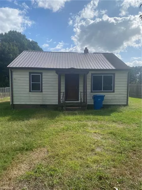 118 High Ave E, Liberty, NC 27298