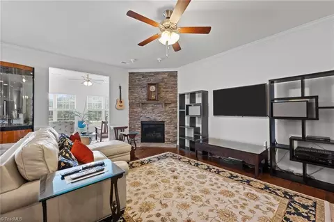 143 Windmill Trl, High Point, NC 27265 photo 9