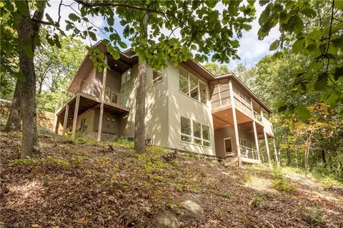2202 Sierra Trace Rd, Denton, NC 27239