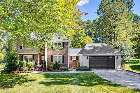 657 Brown Trl, Asheboro, NC 27205