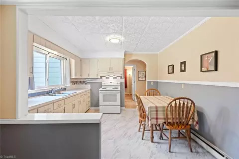 210 Unity St, Thomasville, NC 27360 photo 23