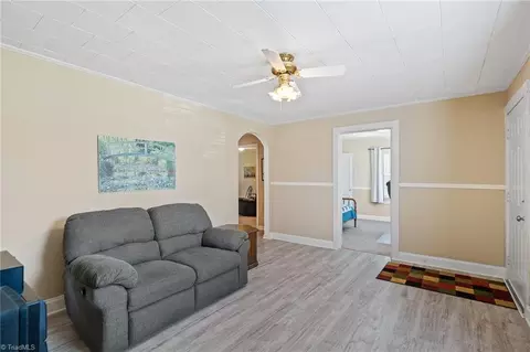 210 Unity St, Thomasville, NC 27360 photo 6