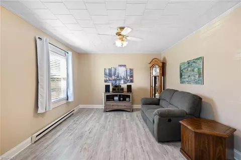 210 Unity St, Thomasville, NC 27360 photo 8