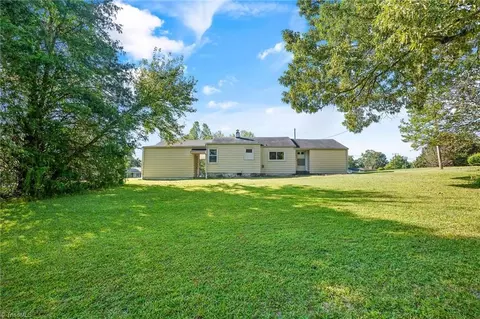 210 Unity St, Thomasville, NC 27360 photo 34