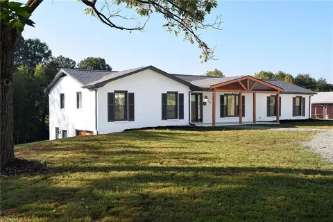 446 Kiger Rd, Pinnacle, NC 27043