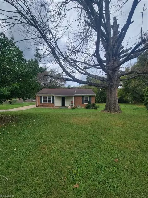 712 Habersham Rd, High Point, NC 27260