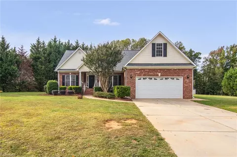 230 Autumn Gate Dr, Reidsville, NC 27320