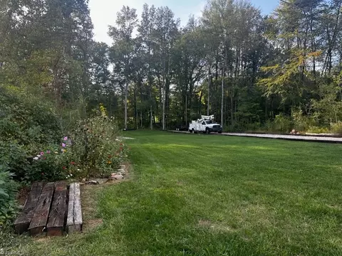 306 Cedarwood Trl, High Point, NC 27265 photo 5