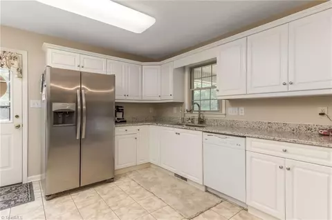 5185 Frye St, Trinity, NC 27370 photo 9