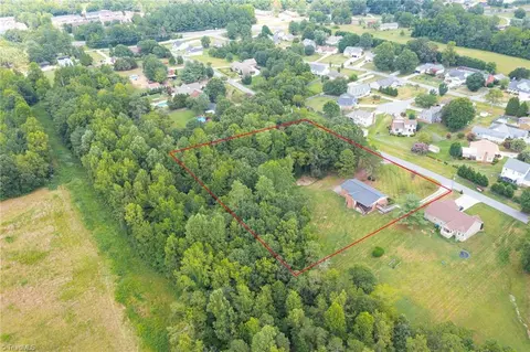 5185 Frye St, Trinity, NC 27370 photo 32