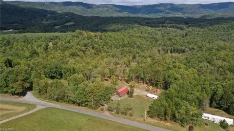 3084 Meadowbrook Rd, Cana, VA 24317