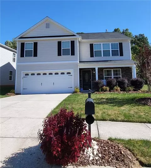 6625 Glenville Dr, Whitsett, NC 27377