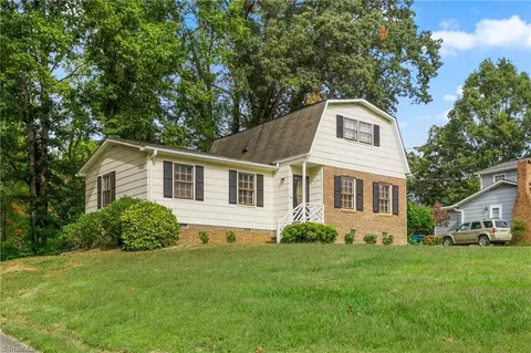 4809 Moutline Dr, Greensboro, NC 27409