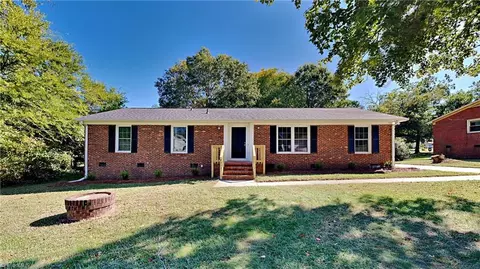 4313 Whitby Pl, Greensboro, NC 27406