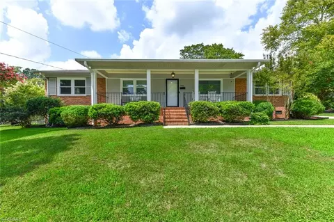 2401 Gracewood Ct, Greensboro, NC 27408