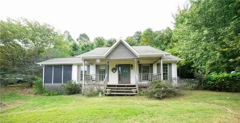 166 Panther Run Ln, Moravian Falls, NC 28654