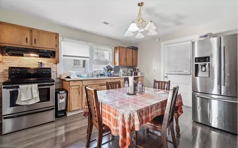 1619 Walker Pl, High Point, NC 27260 photo 9